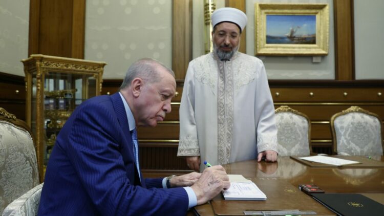 Cumhurbaşkanı Erdoğan, TDV'ye kurban vekaleti verdi