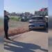 İş makinesine çarpan otomobilin sürücüsü yaralandı