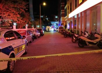 Tartıştığı 2 kadını öldürdü, kaçarken polis sıkıştırınca intihara kalkıştı