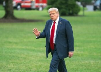 ABD Başkanı Trump: Teslim olmak zorundalar