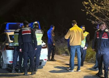 'Dur' ihtarına uymayan ehliyetsiz sürücüye 400 bin TL ceza