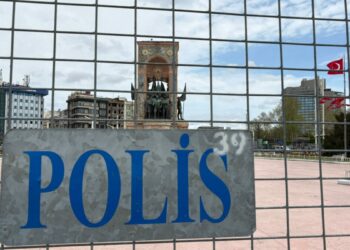 Taksim'de 1 Mayıs hazırlıkları sürüyor