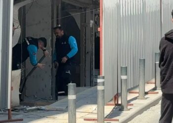 Avcılar'da boş binada doğal gaz paniği