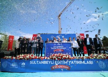 Sultanbeyli’de 3 okulun temeli atıldı