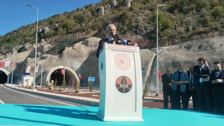 Bakan Uraloğlu: Yol medeniyettir