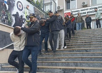 'Kargo şebekesi' çökertildi; 10 gözaltı