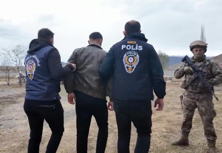 Iğdır'da yasa dışı bahis operasyonu; 6 gözaltı