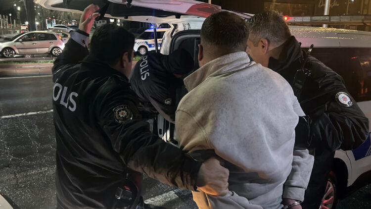 Kayseri’de polisin ‘dur’ ihtarına uymayan alkollü sürücüye 450 bin TL ceza