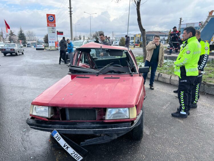 Nevşehir'de otomobiller çarpıştı: 6 yaralı
