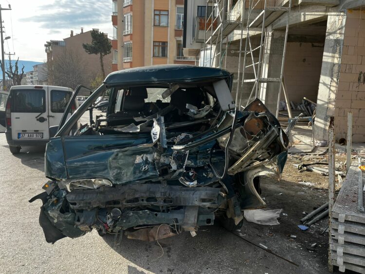 Kastamonu'daki 2 kaza kamerada: 4 yaralı