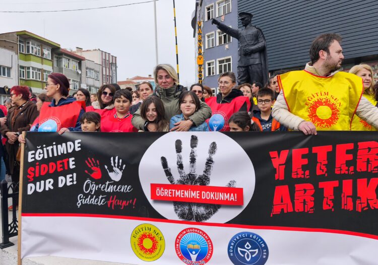 Edirne’de öğretmenlerden okul saldırılarına tepki