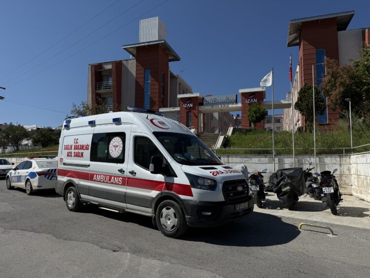 Teğmen evinde ölü bulundu