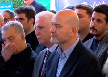 Süleyman Soylu'nun amcası son yolculuğuna uğurlandı