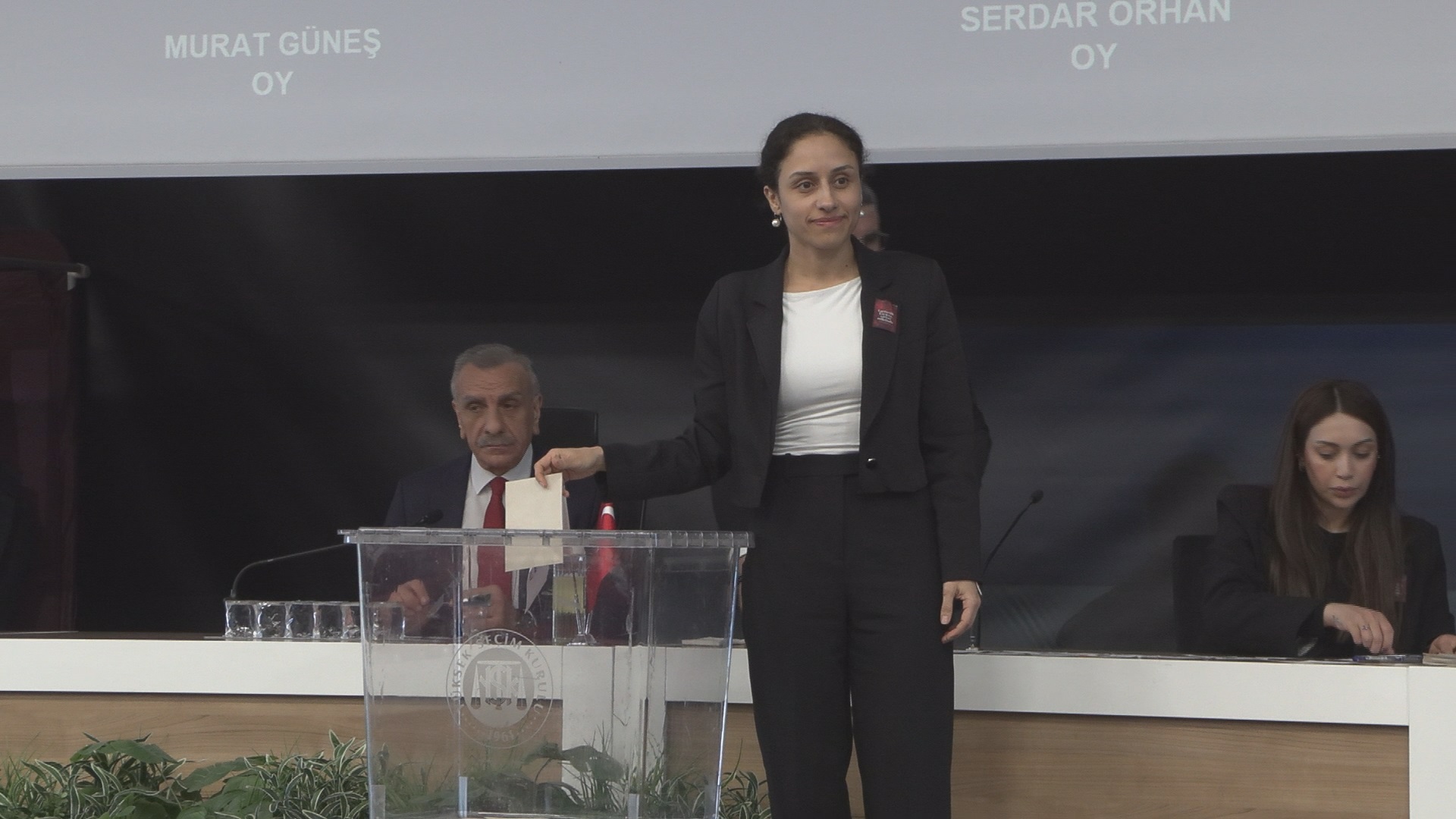 Ataşehir Belediyesi başkan vekilliğine Murat Güneş seçildi / Geniş haber