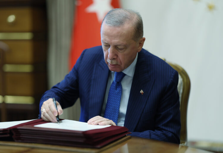 Atama fırtınası; Büyükelçiler değişti, yeni isimler göreve başladı