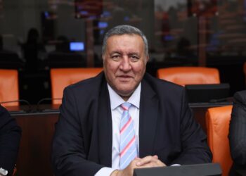 İnsanlar aç, çocuklar korunamıyor, kanunlar eksik!