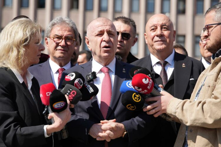 Ümit Özdağ, HÜDA-PAR davasından beraat etti