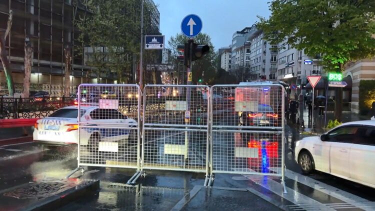 İstanbul'da izinsiz gösteri yapan 350 kişi gözaltına alındı