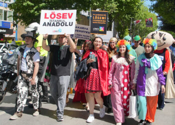 LÖSEV’in önderliğinde uluslararası Lösemili Çocuklar Haftası coşkuyla kutlandı!