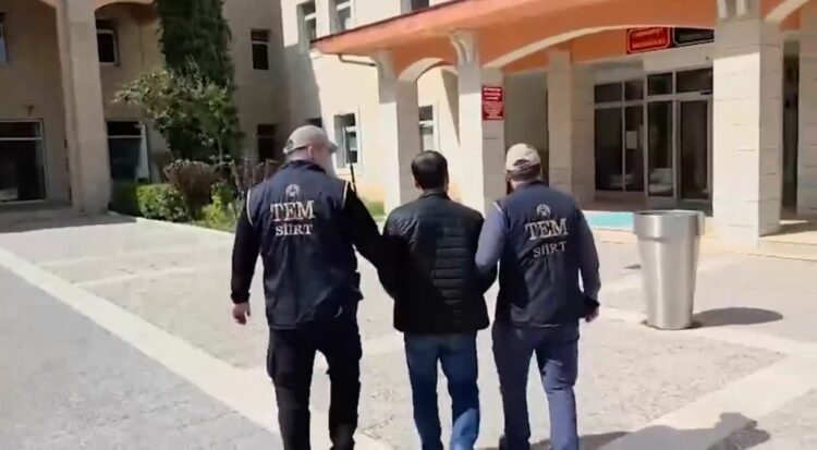 İçişleri Bakanlığı, 47 ilde DEAŞ terör örgütüne yönelik düzenlenen operasyonlarda 324 şüphelinin gözaltına alındığını duyurdu. Fotoğraf: Ankara, (DHA)