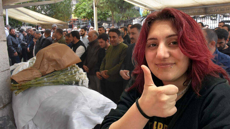 Burun estetiği kabusa döndü; Hatice, gelinlikle son yolculuğa uğurlandı