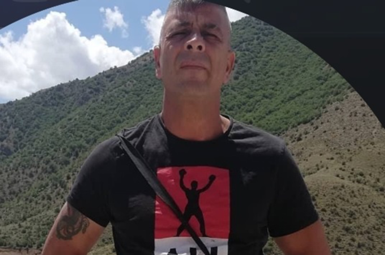 Boks antrenörü, evinde ölü bulundu