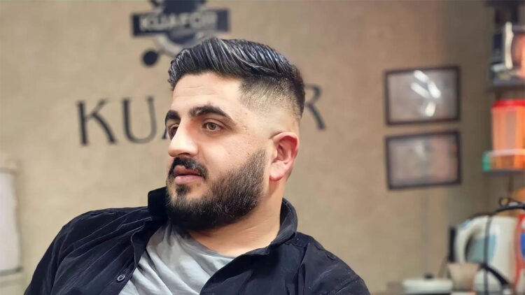 Cami önünde başından vurulmuş halde ölü bulundu