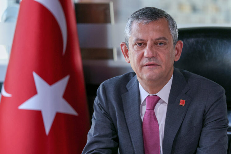 Özgür Özel’den Kılıçdaroğlu sorusuna yanıt: Telefonu kapalıydı