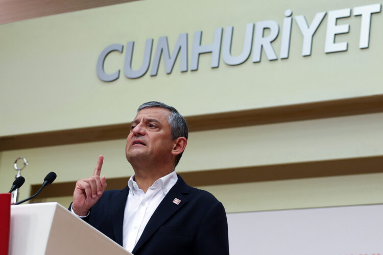 Baba ocağından bir daha kimsenin el uzatamayacağı şekilde geri almak üzere çıkıyoruz