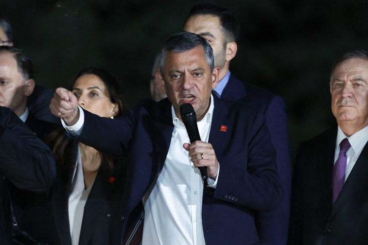 Özgür Özel’den sert tepki; Atanmış kayyımlar bu partiyi yönetemez