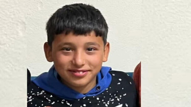Devrilen traktörün altında kalan çocuk, yaşamını yitirdi