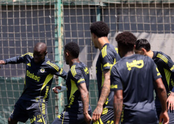 Fenerbahçe, TÜMOSAN Konyaspor maçının hazırlıklarına devam etti