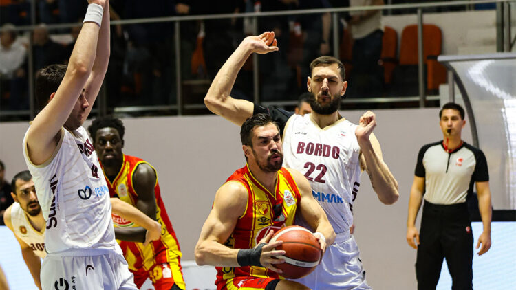 Göztepe potada rövanşı bekliyor