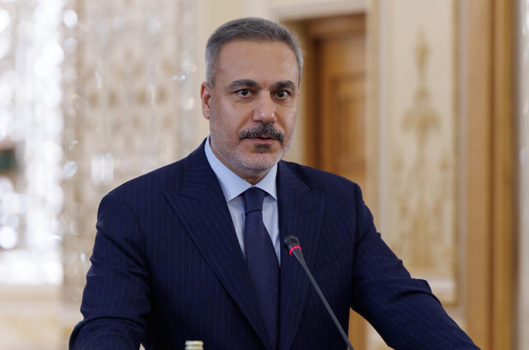 Hürmüz Boğazı en kısa zamanda açılmalı