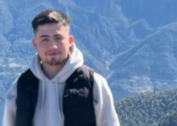 Kardeşi tarafından öldürülen kişi, son yolculuğuna uğurlandı
