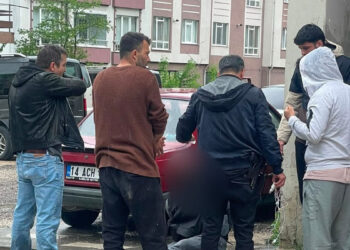 Kendisini uyaran polise saldıran yabancı uyruklu şüpheli gözaltına alındı