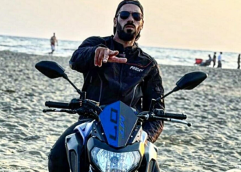 Kamyonetle çarpışan motosikletin sürücüsü öldü