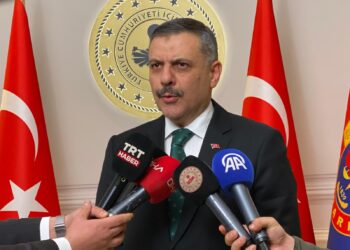 Bakan Çiftçi'den sürücülere uyarı: Emniyet kemerinizi takın, yorgun yola çıkmayın