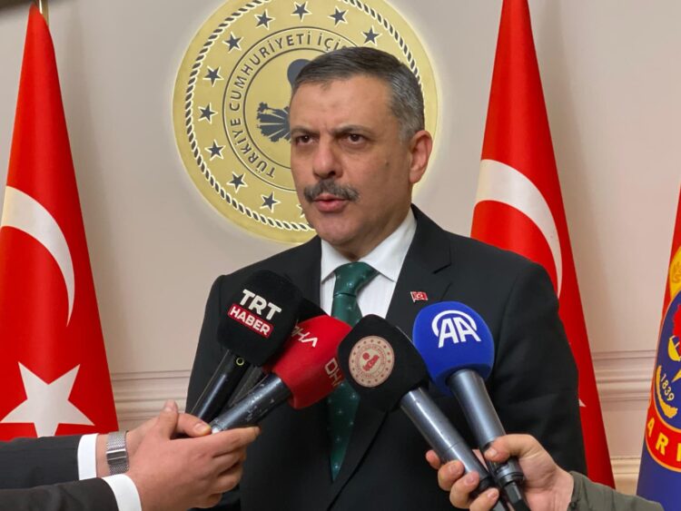 Bakan Çiftçi'den sürücülere uyarı: Emniyet kemerinizi takın, yorgun yola çıkmayın