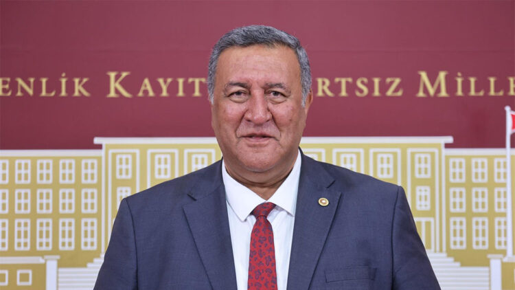 Memurlar da yoksulluk sınırı altında kaldı