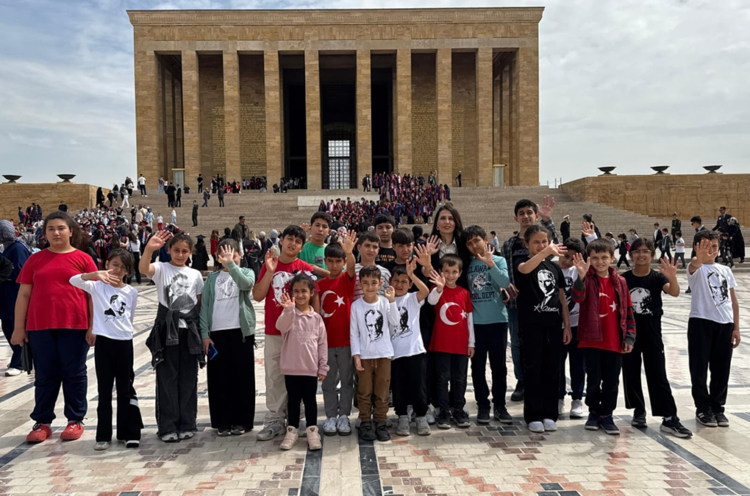 Öğrencilerin Anıtkabir hayali gerçek oldu