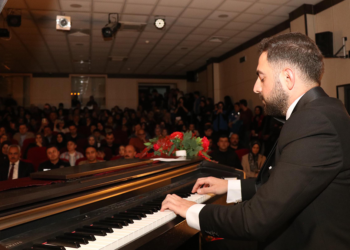 Oltu’da piyano resitali büyük ilgi gördü