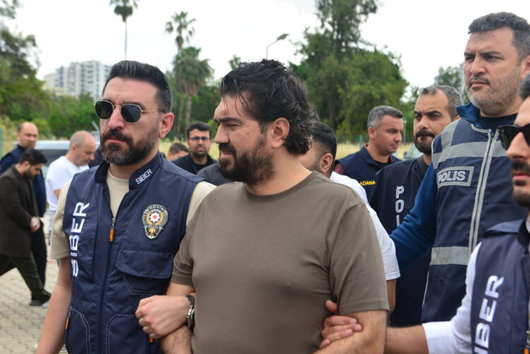Rasim Ozan Kütahyalı tutuklandı