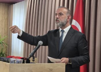 Alper Yeğin’den ‘anıt’ açıklaması; Sökülmesi talimatını ben verdim
