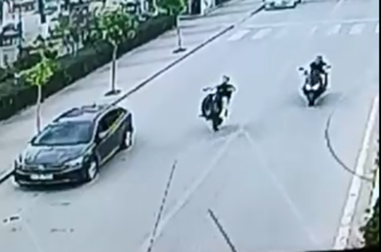 Trafikte tek teker üzerinde motosiklet kullanan sürücüye 56 bin lira ceza