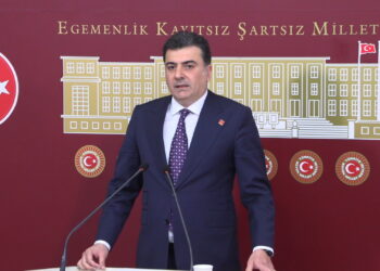 CHP'de kurultay çağrısı: Yarın imzaları toplamaya başlıyoruz