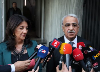 DEM Parti İmralı heyeti, Abdullah Öcalan ile görüşmek üzere yola çıktı