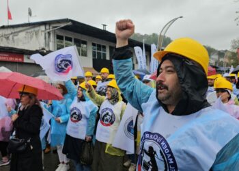 Emeğin başkenti Zonguldak’ta madencilerden 1 Mayıs kutlaması