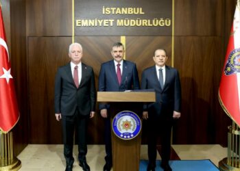 Bakan Çiftçi, İstanbul Emniyet Müdürlüğünü ziyaret etti