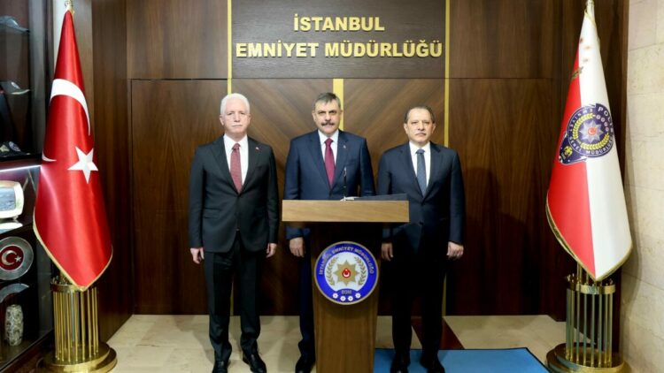 Bakan Çiftçi, İstanbul Emniyet Müdürlüğünü ziyaret etti
